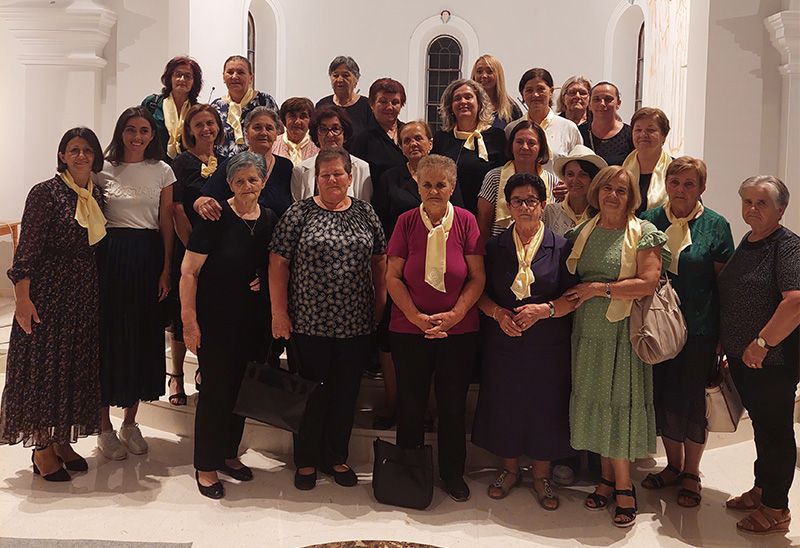 Članovi Franjevačkog trećeg reda na duhovnoj obnovi u Drinovcima