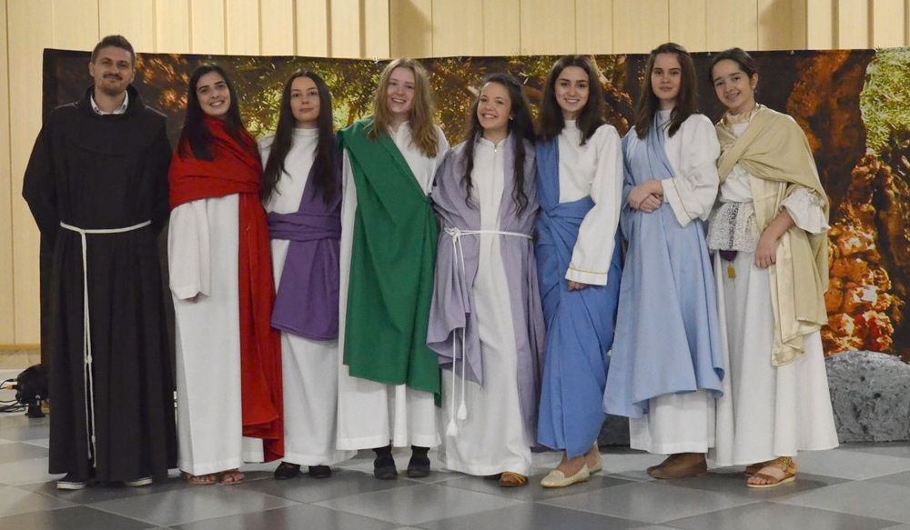 Premijera drame "Dvije majke"