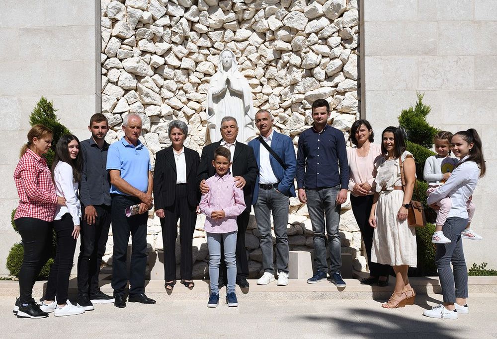 50 GODINA BRAKA GRGE I DANICE JUKIĆ