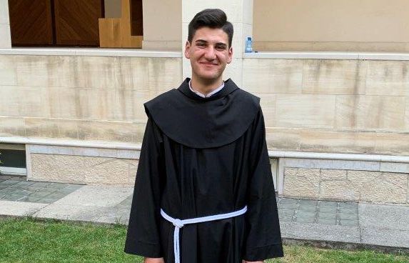 Redovničko oblačenje