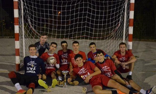 Stara dama pobjednik Frama kupa